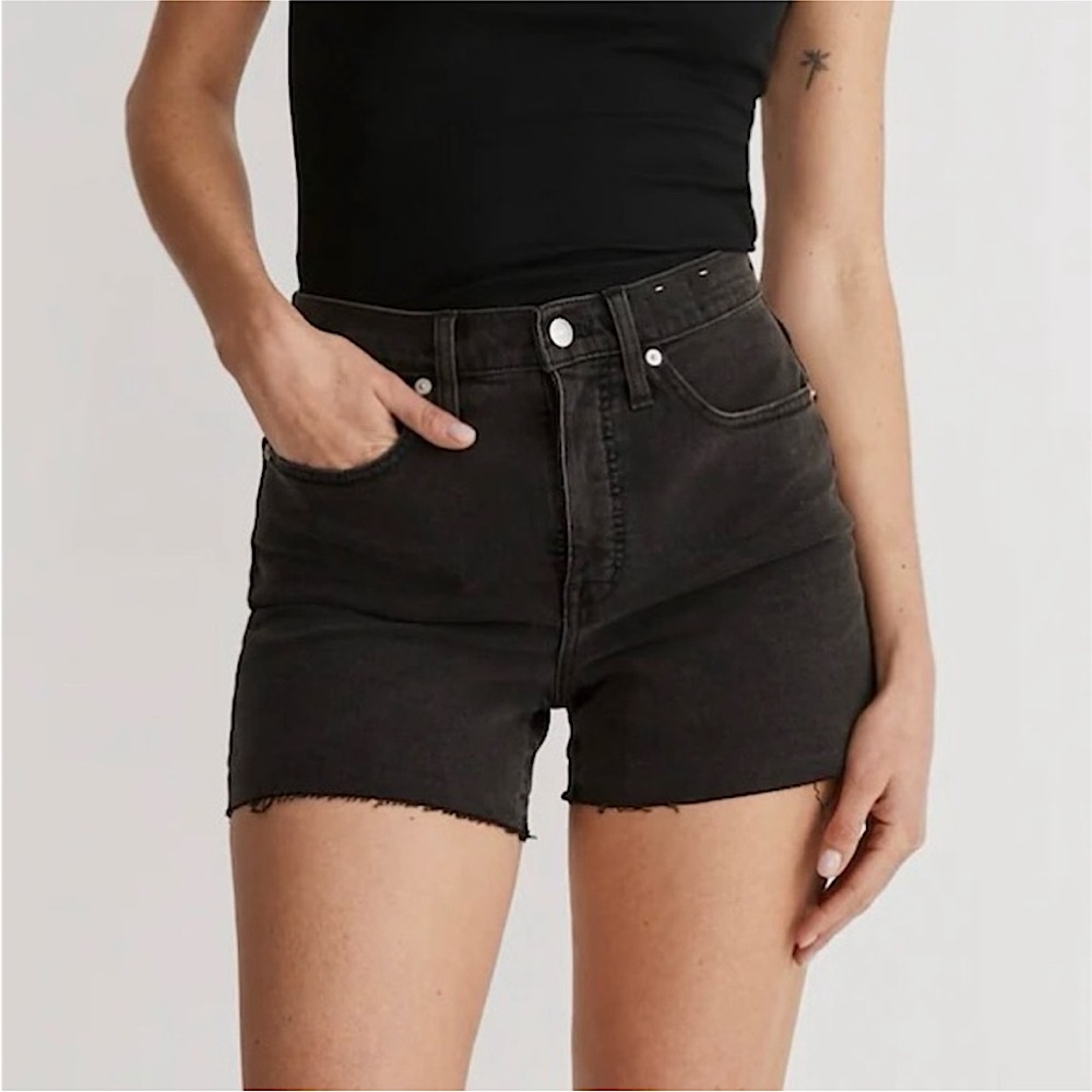Madewell High Rise Denim Jean Shorts Lunar Wash Black Raw Hem Size 27 C1732